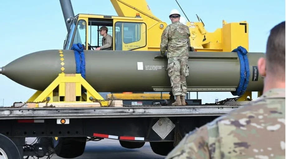 Американская мощная бомба, способная разрушить бункеры, вряд ли сработает в Иране. Возможно, что GBU-57 (MOP) не уничтожит самые глубокие ядерные объекты